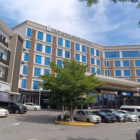 Lintas Platinum Hotel Кота Кинабалу Екстериор снимка