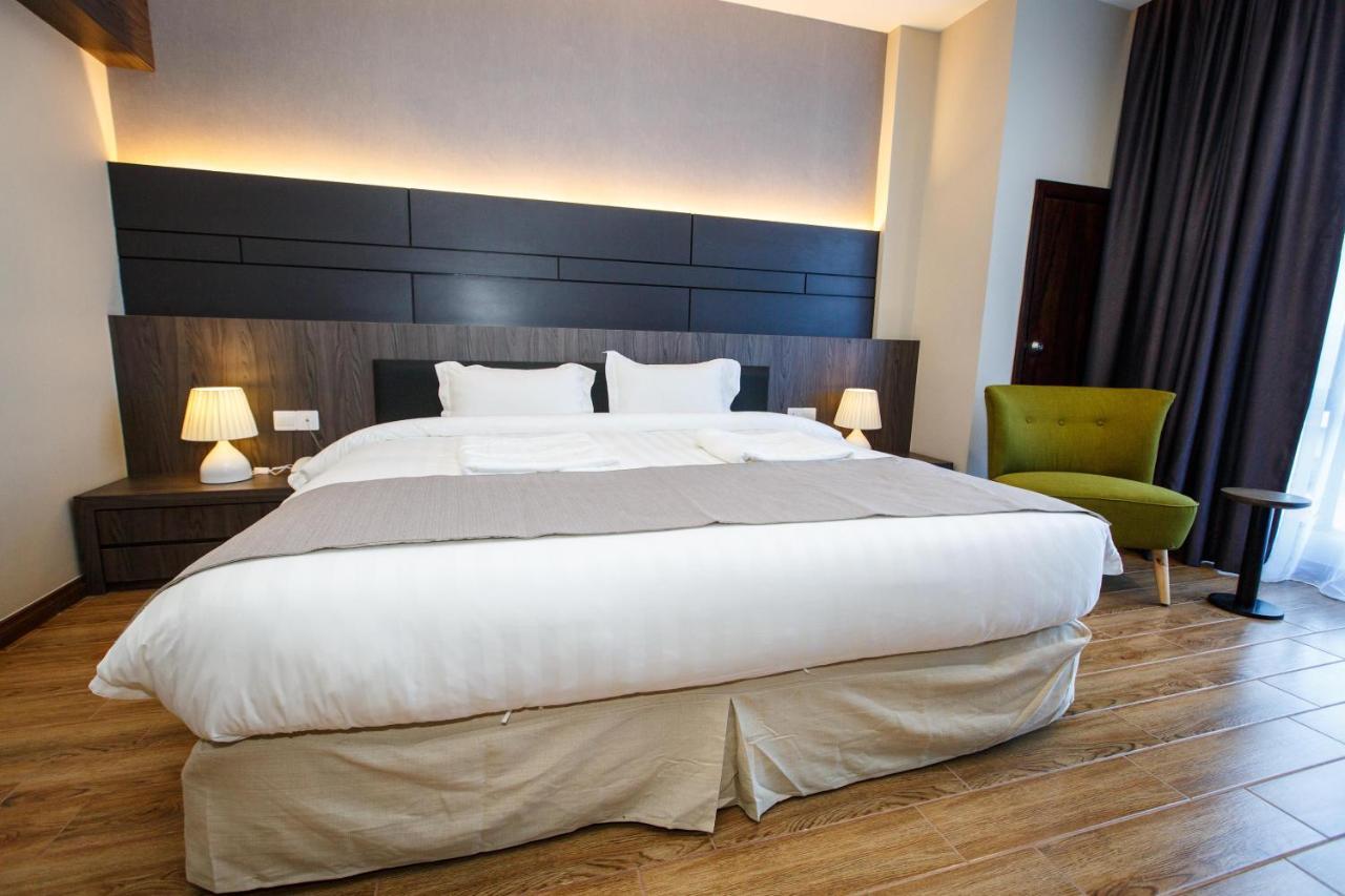 Lintas Platinum Hotel Кота Кинабалу Екстериор снимка