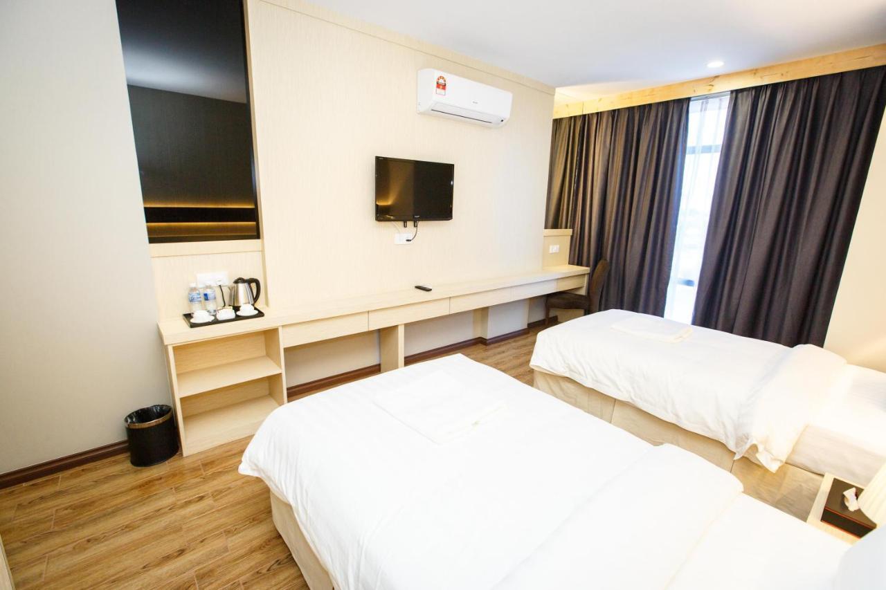 Lintas Platinum Hotel Кота Кинабалу Екстериор снимка